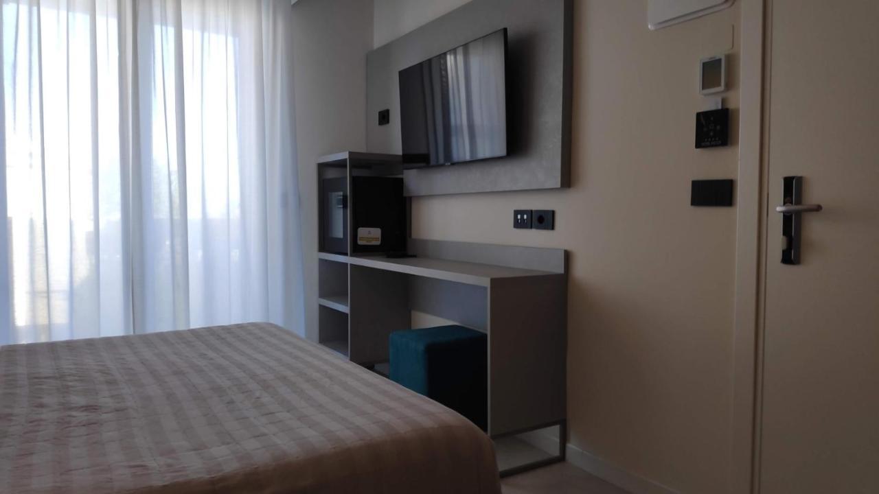 Hotel Ascot Riccione Eksteriør bilde