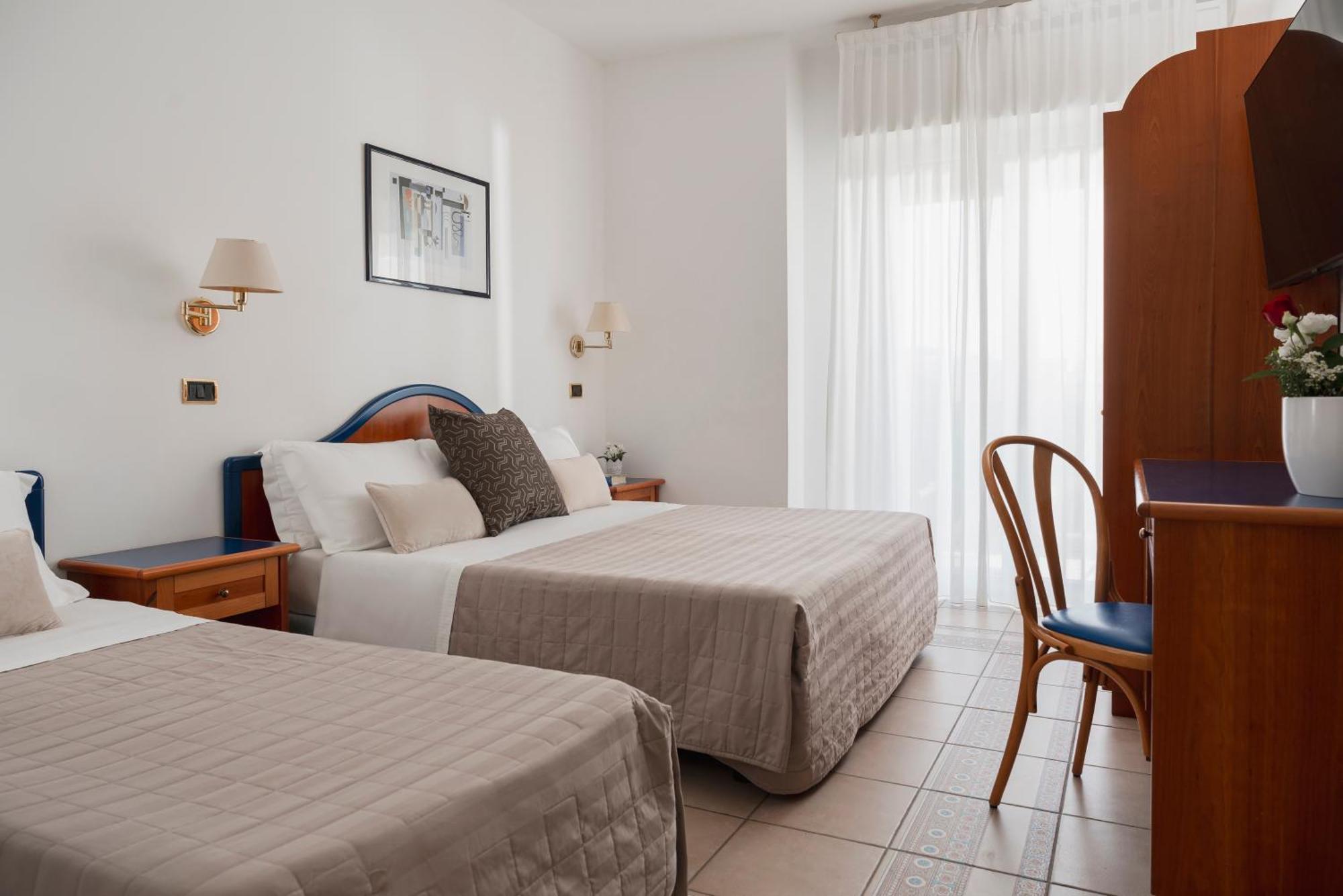 Hotel Ascot Riccione Eksteriør bilde